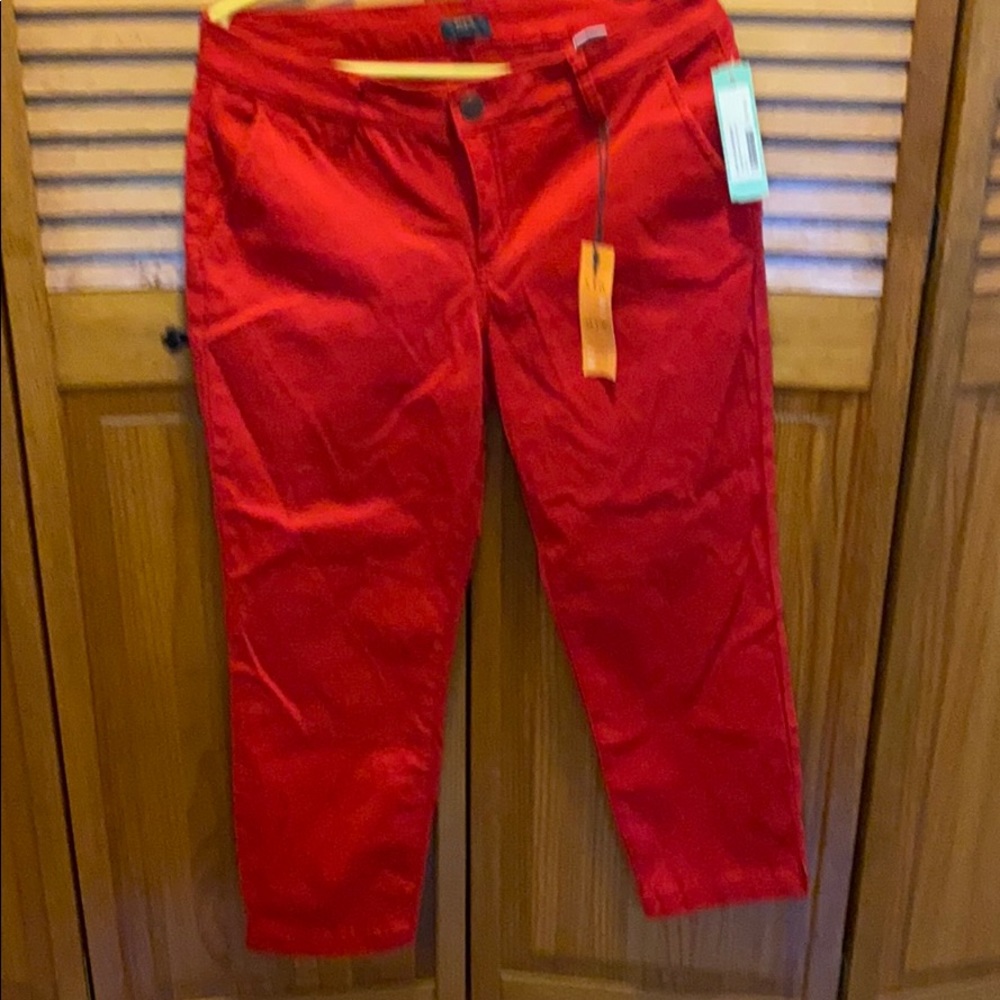 NWT Apple red capri jeans